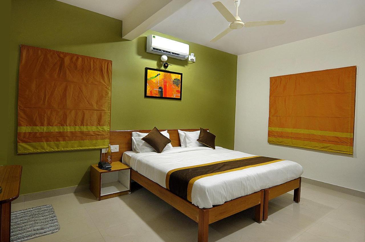 Airport Bliss Boutique Hotel Yelahanka Eksteriør billede
